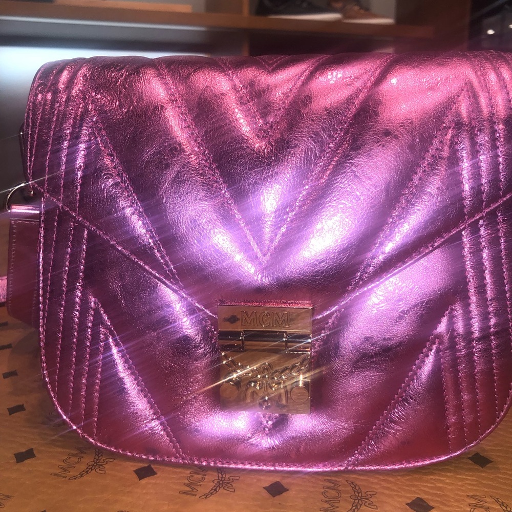 MCM Lila Metallic Pink Leather Cross Body Bag
